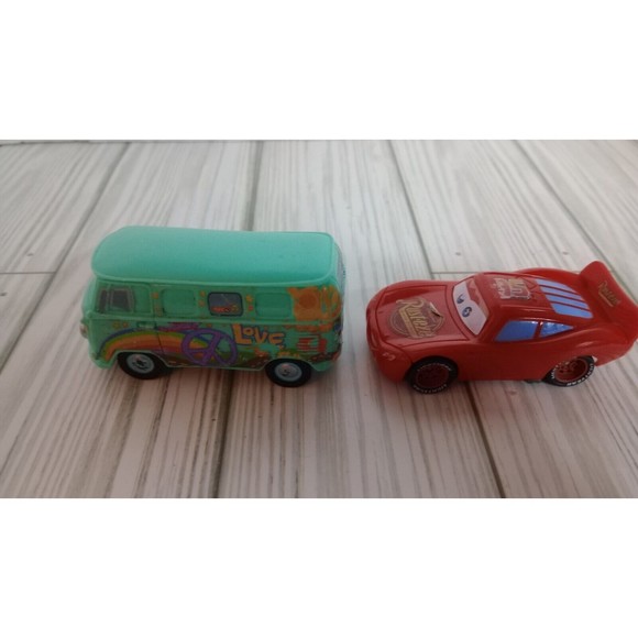 Lot Of 2 Disney Cars Lightning McQueen And Filmore Plastic Models - Picture 2 of 7